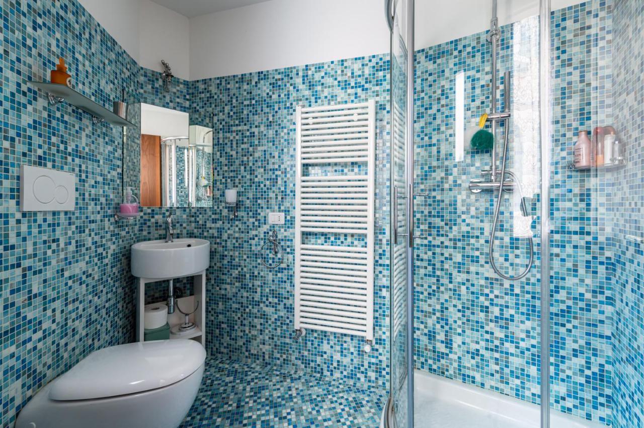 Arsenale Duplex Apartment Venesia Bagian luar foto