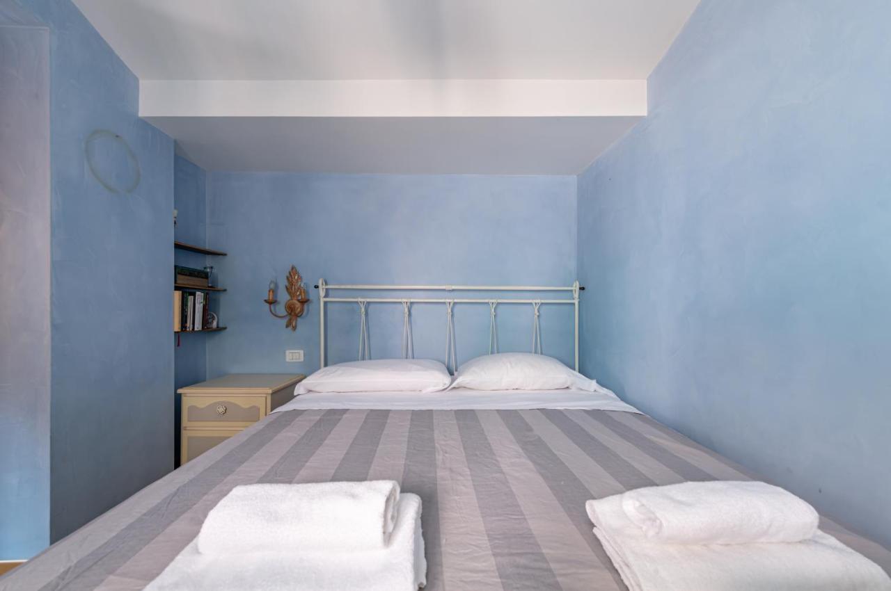 Arsenale Duplex Apartment Venesia Bagian luar foto